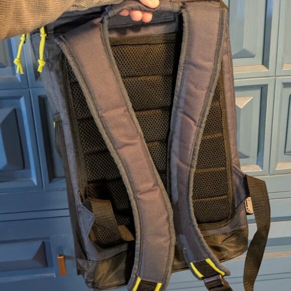 C29 COLEMAN Backpack Cooler - Picture 4 of 6